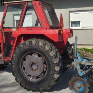 Prodajem imt 560 traktor