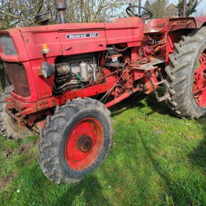 Univerzal 650