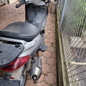 Prodajem Beverly 200,800€