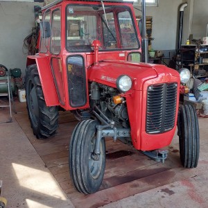 Traktor Imt 533 De luxe