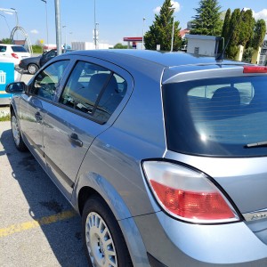 Opel Astra f 1.6 i registrirana godinu dana