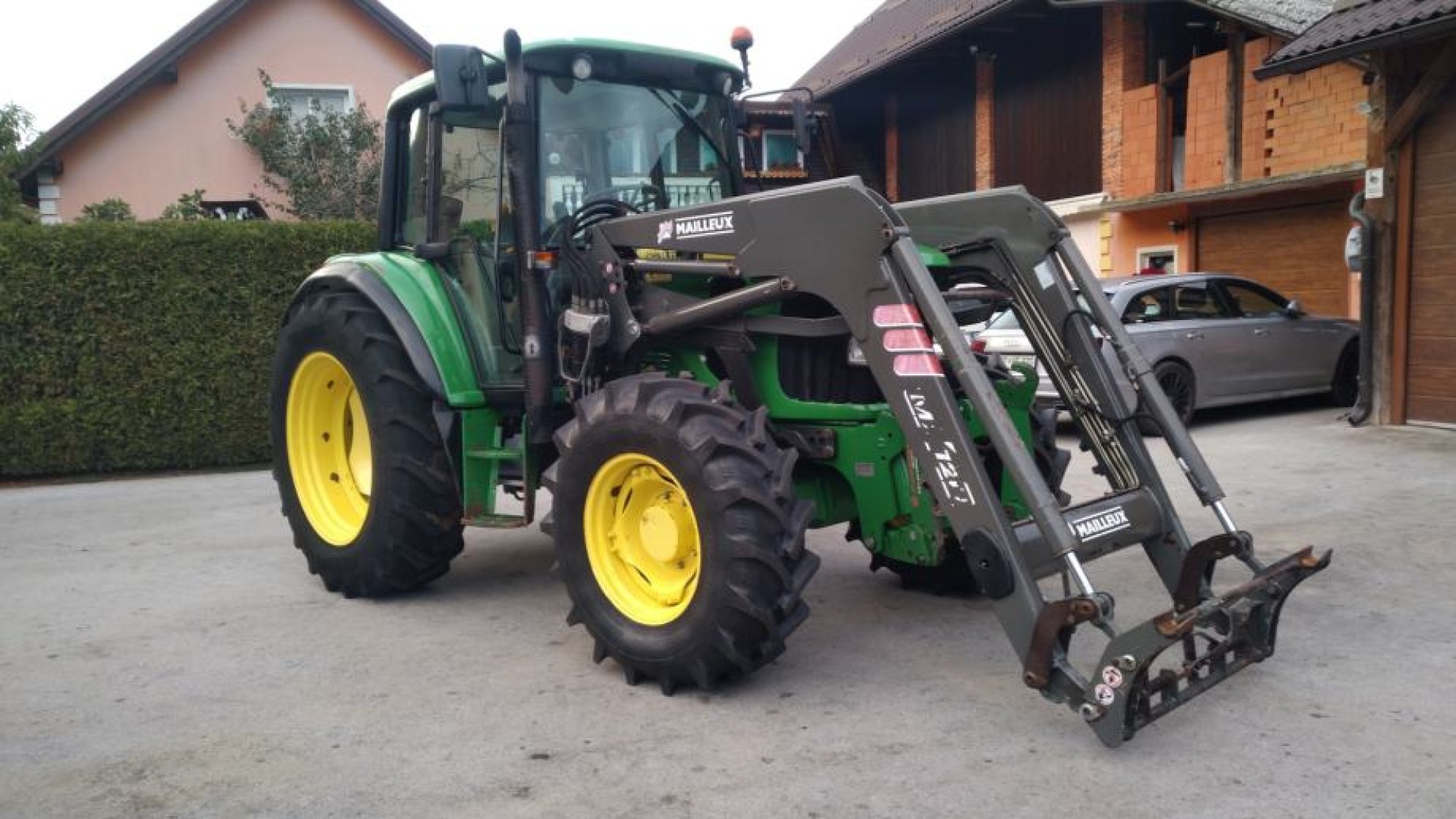 John Deere 6230 + Mailleux MX120 utovarivač