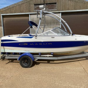 Maxum 1800 SR3