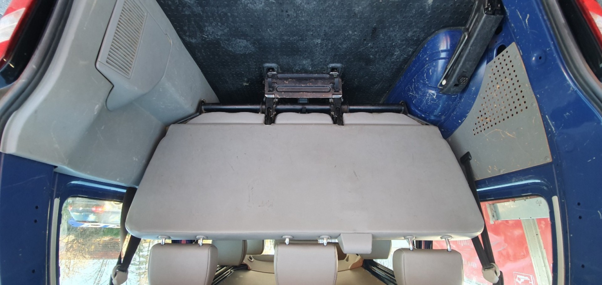 VW TRANSPORTER 2.0 TDI PUTNIČKI 9 SJEDALA