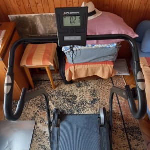 TRAKA ZA HODANJE I TRČANJE