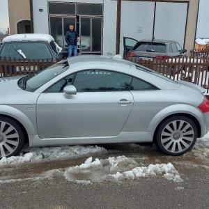 Prodajem ili mijenjam audi tt 1.8t