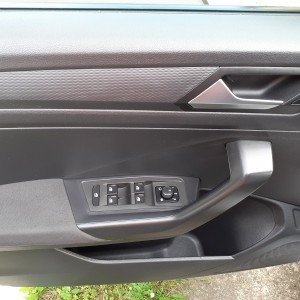 T-ROC 1,6 TDI 2018god. 125,000tkm, reg.17.08.23god.