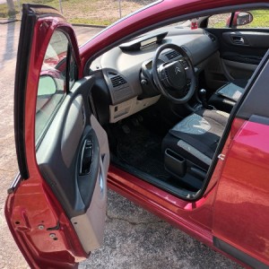 Citroen c4 1.4 16 V, 172000 km, klima, servisiran, nove gume, odličan