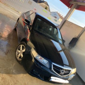 Prodajem Hondu Accord 2.2 cdti-sport