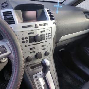 Prodajem Opel Zafira 1.9 CDTI