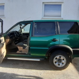 NISSAN TERRANO 2 - 2,7