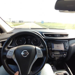 NISSAN QASHQAI 2015