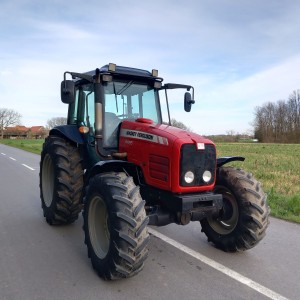 Traktor Massey Ferguson 4455