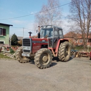 Masseya Ferguson 1114