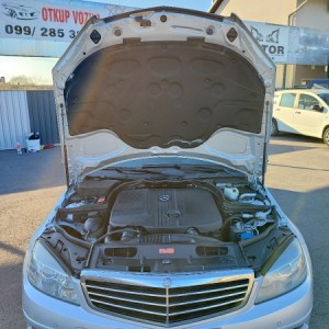 Mercedes C200