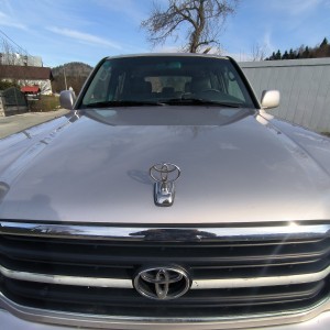 TOYOTA LAND CRUISER 100