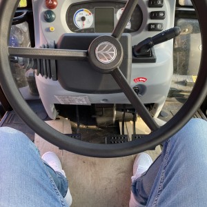Prodajem NOVI Traktor, NEW HOLLAND TD 5.85