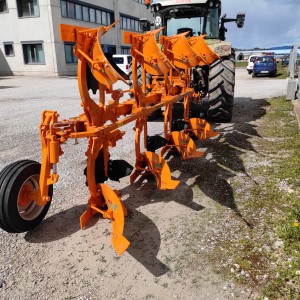 Plug Moro Aratri Vario 25-65cm 2021 godina nov nekorišten