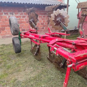 Prodajem plug Vogel Noot MS 950 Vario od 12-22"(30-55cm).