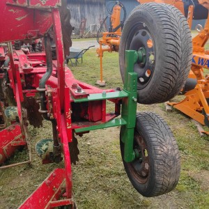 Prodajem plug Vogel Noot MS 950 Vario od 12-22"(30-55cm).