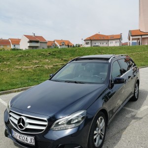 Mercedes E 220