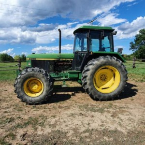 John Deere 3350