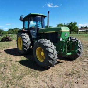 John Deere 3350