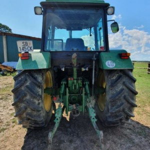 John Deere 3350