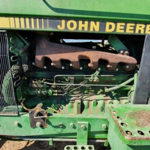 John Deere 3350