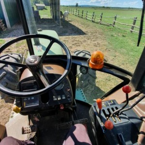 John Deere 3350