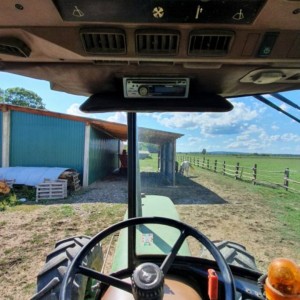 John Deere 3350