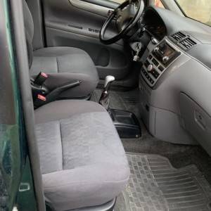 Toyota Avensis Verso