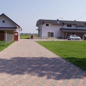PRODAJEM KUĆU IVANIĆ GRAD-okolica