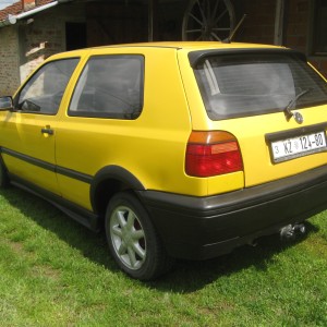 PRODAJEM ILI MIJENJAM GOLF 3
