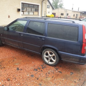 VOLVO V70