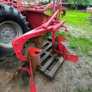 Plug dvobrazni IMT 756 12 Cola