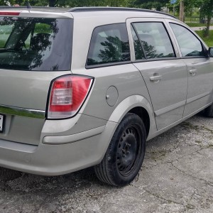 Opel astra H 1.4 16 v karavan