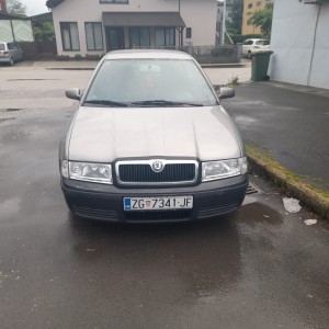Škoda Octavia 1,6 benzin i plin