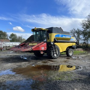 New Holland CS640
