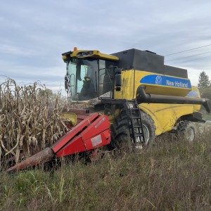 New Holland CS640