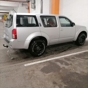Nissan pitfainder 2.5dci prodajem