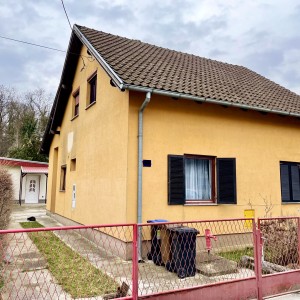 FANTASTIČNA LOKACIJA DVIJE KUĆE, KUĆA + KUĆA ZA GOSTE