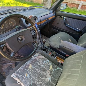 Mercedes-Benz W123 200D (motor iz W124)