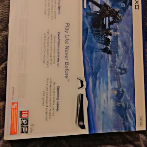 Prodajem PS 5 Nov