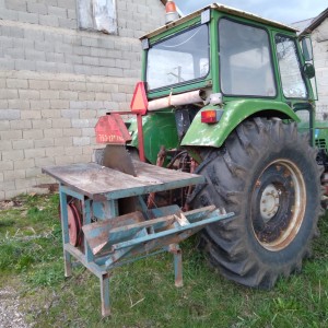 TRAKTOR DEUTZ FAHR