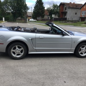 Prodajem Ford Mustang Cabriolet