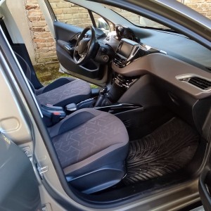 PEUGEOT 2008 BlueHDI