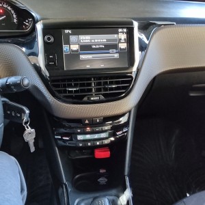 PEUGEOT 2008 BlueHDI