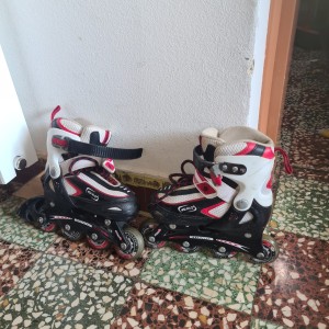 Prodajem djecje role broj 30-33