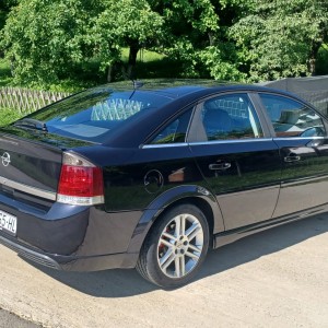 Opel vectra gts 2.2dti full
